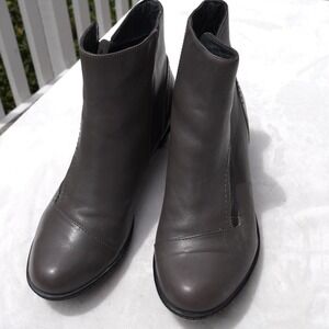 Dansko Gray Leather Ankle Booties EU 39 Low Heel‎ Zip Boot Comfort Shoes